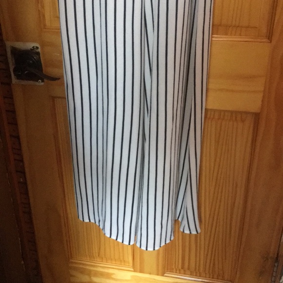 Pinstripe jumpsuit - Picture 3 of 3